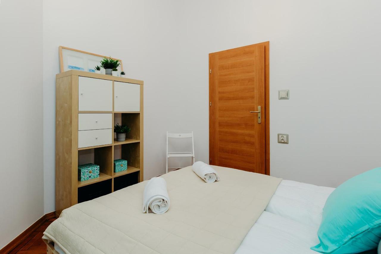 Shortstaypoland Klonowa ワルシャワ エクステリア 写真
